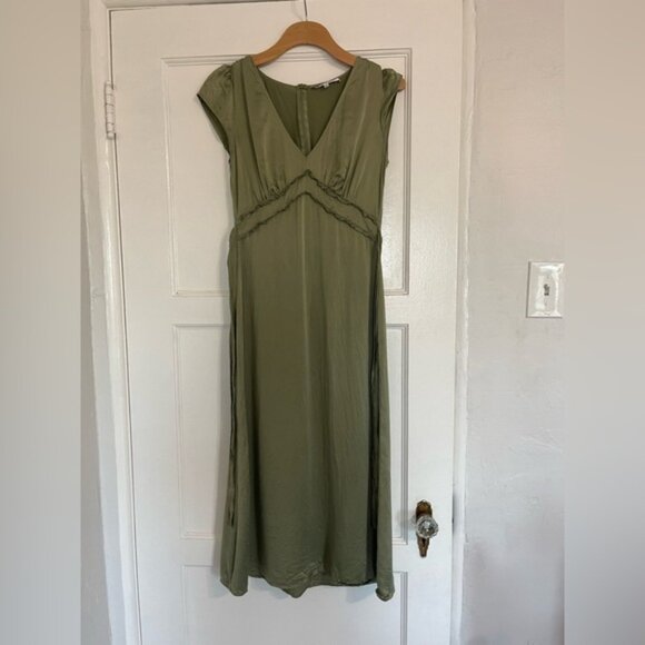 Reformation Kaye silk dress size 2 - Picture 4 of 10